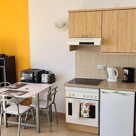 Apartmán Playa Paraiso Modern - Free Wi-fi *