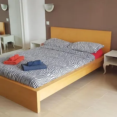 Apartmán Playa Paraiso Modern - Free Wi-fi