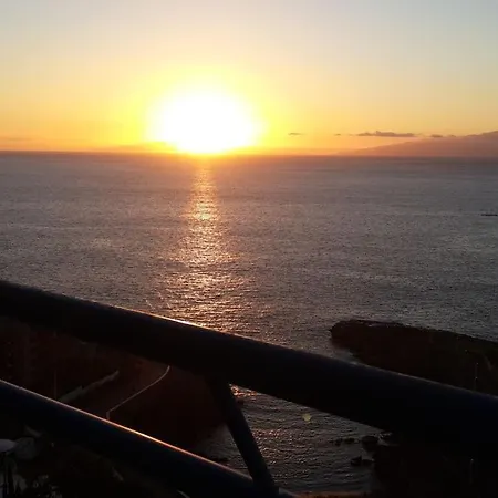 Апартаменты Playa Paraiso Modern - Free Wi-fi