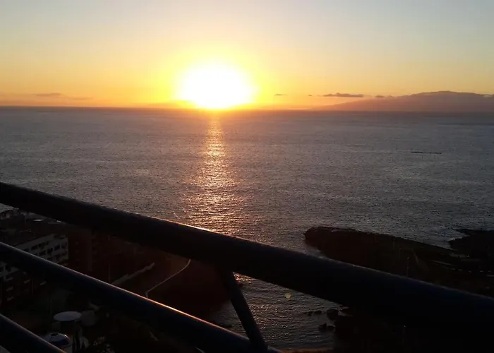 Апартаменты Playa Paraiso Modern - Free Wi-fi